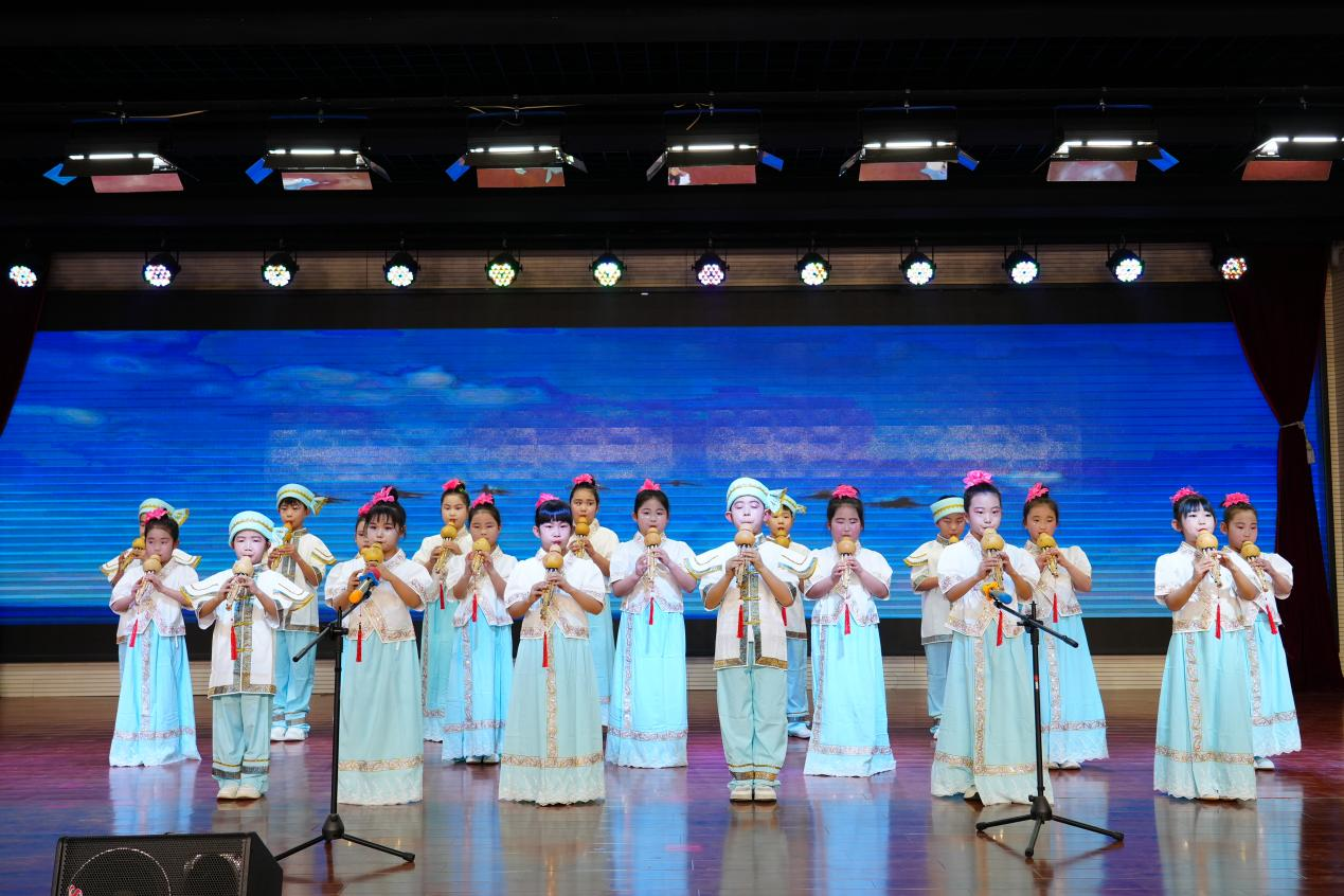 �������ˮ���Ļ���Ⱦ���깬 ��ζ����ɳ�·